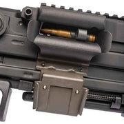 Umarex H&K MG4 AEG Airsoft SAW – box magazine and receiver close-up