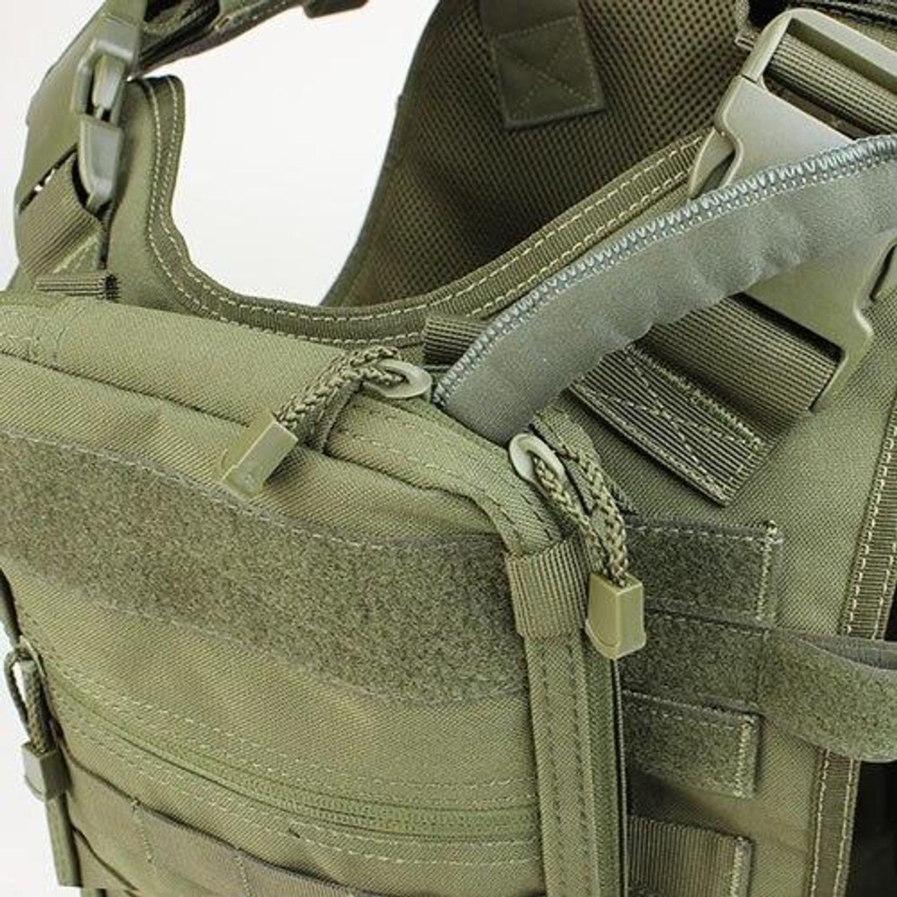 Condor Tidepool Hydration Carrier attached to tactical vest, demonstrating MOLLE compatibility in OD Green