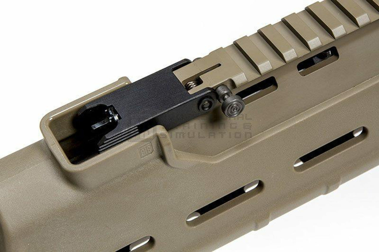 Top view showing full monolithic upper and optics rail

